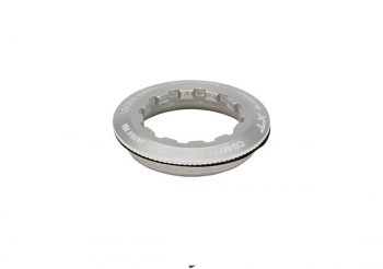 Inel fixare caseta pinioane(lock ring) cu distantier Shimano pentru CS-M771